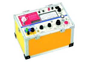 瀧澤電気工事 耐電圧試験機 IP-601G